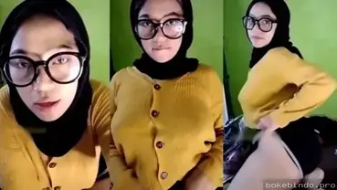 Bokep Hijab Ukhti Hijab Sawer Buka TT Gede Lobang Basah Ngangkang