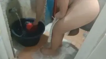 Nunggu Pacar Mandi Dulu Baru Ngentot Brutal Panas